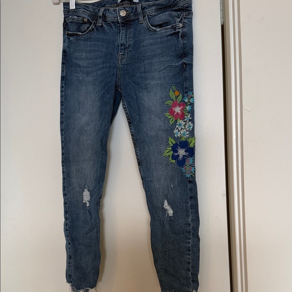 Zara Denim - Zara Women's Blue Embroidered Skinny Jeans